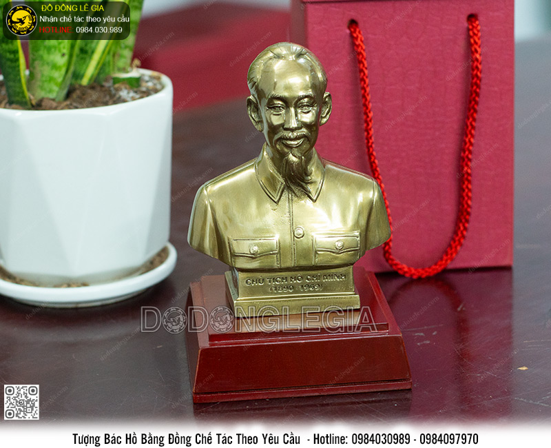 Tượng Bác Hồ Bằng Đồng Vàng Cao 42cm