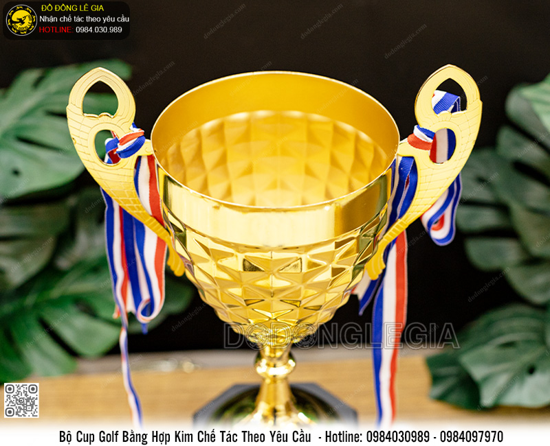 cup-golf-hop-kim-theo-yeu-cau