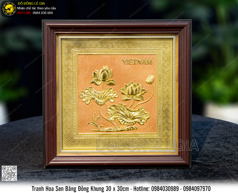 Tranh Hoa Sen Bằng Đồng Nền Nâu Khung 27 x 34cm