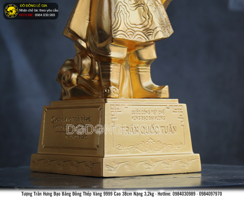 Tượng Đức Thánh Trần bằng đồng thếp vàng 9999 cao 38cm