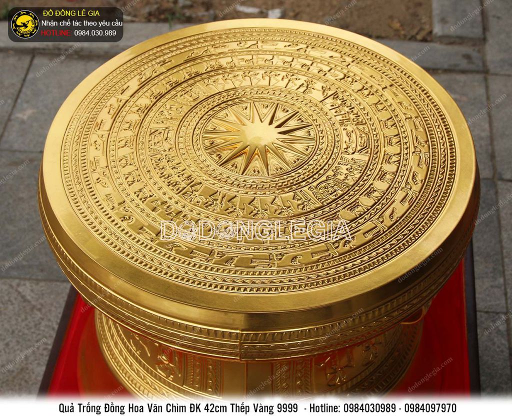 Quả trống hoa văn chìm thếp vàng 9999 theo đặt hàng của khách Thanh Hoá
