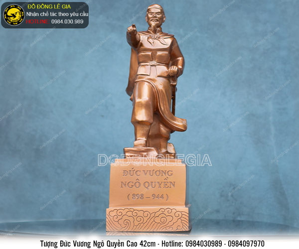 Tượng Đức Vương Ngô Quyền bằng đồng đỏ cao 42cm nặng 11kg