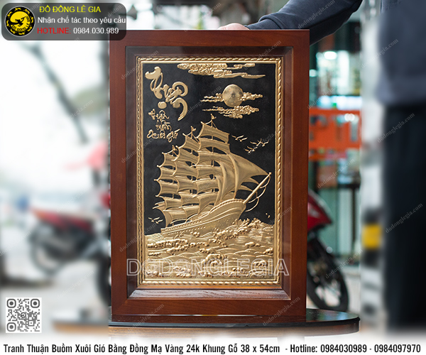 Tranh Thuận Buồm Xuôi Gió Bằng Đồng Mạ Vàng 24k Khung Gỗ 38 x 54cm